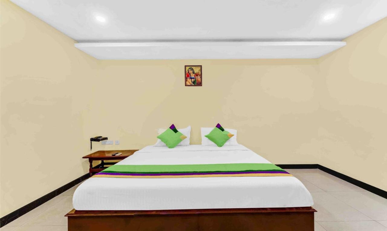 Treebo B Coral, 2 Km From Promenade Beach Hotel Pondicherry Exterior foto