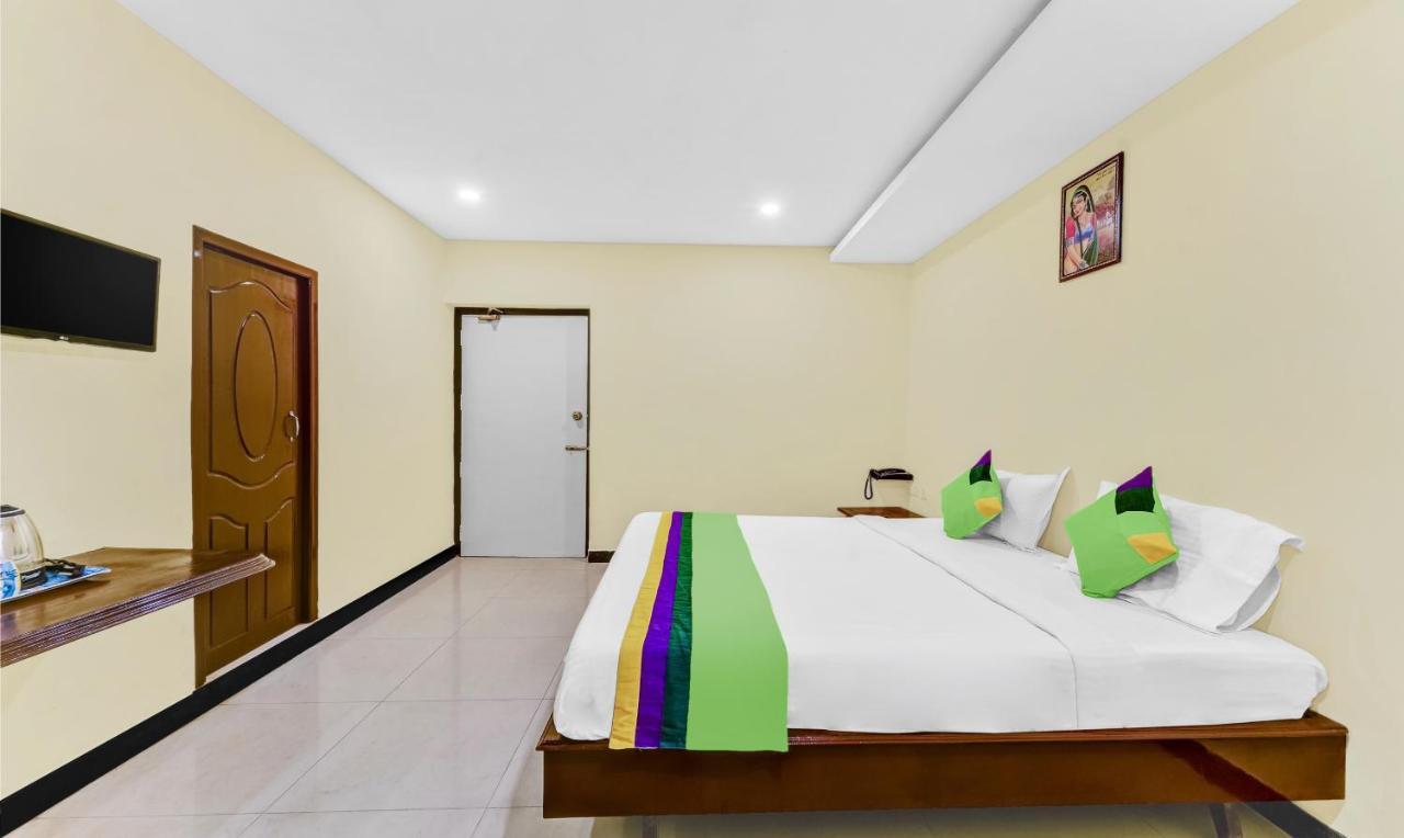 Treebo B Coral, 2 Km From Promenade Beach Hotel Pondicherry Exterior foto