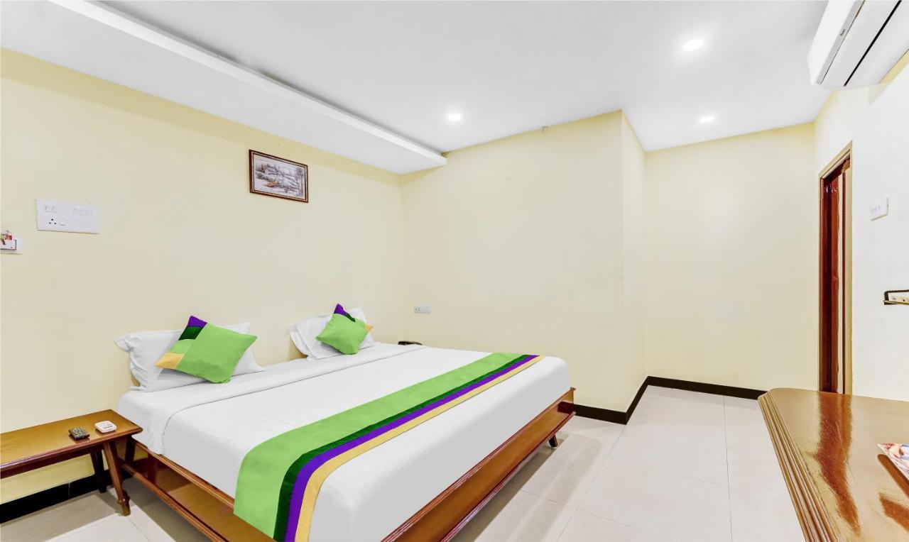 Treebo B Coral, 2 Km From Promenade Beach Hotel Pondicherry Exterior foto