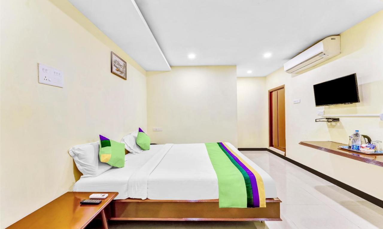 Treebo B Coral, 2 Km From Promenade Beach Hotel Pondicherry Exterior foto